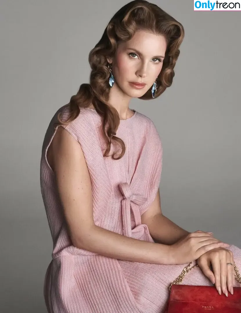 Lana Del Rey nude photo #1116 (lanadelrey / lanaraybabyx)