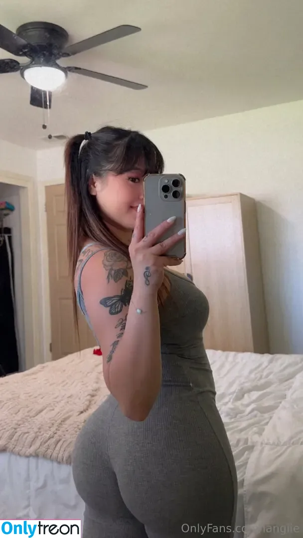 Langiie nude photo #0085 (hellolangiie)