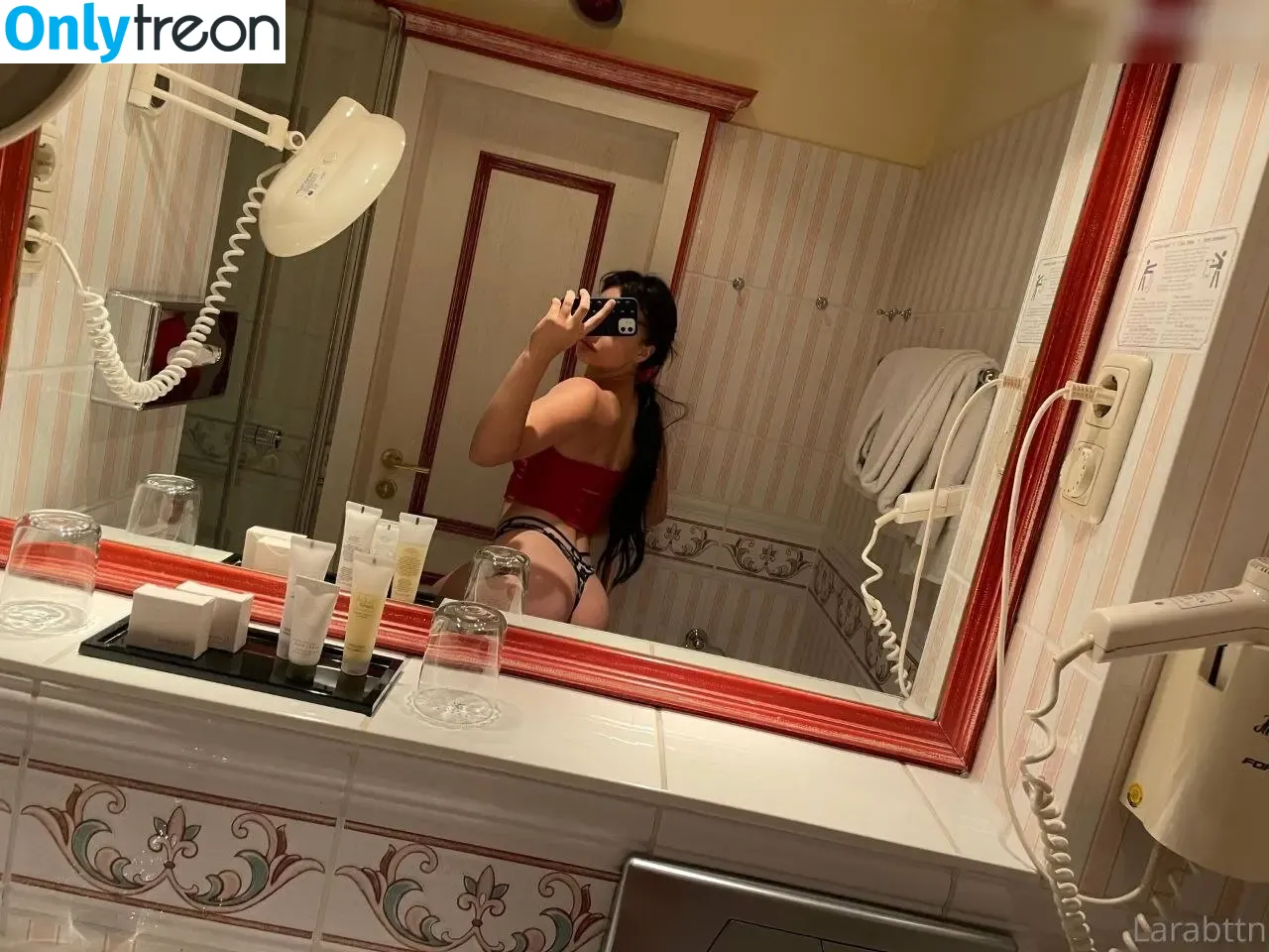 Lara Bttn nude photo #0012 (lara.bttn.lara / larabttnab18)