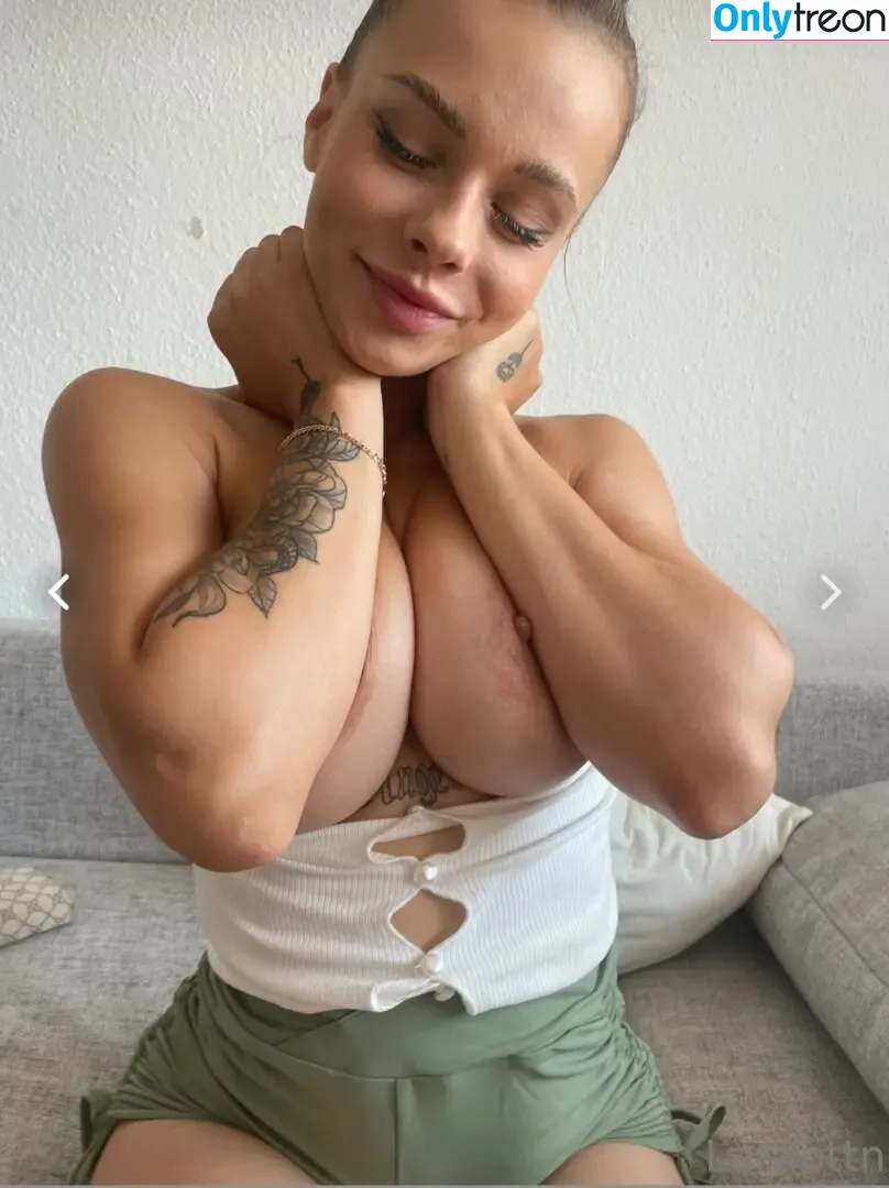 Lara Bttn nude photo #0140 (lara.bttn.lara / larabttnab18)