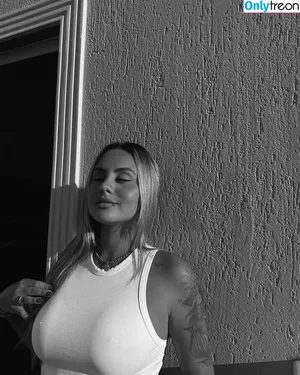 Lara Jucá / larajucah nude photo #0101
