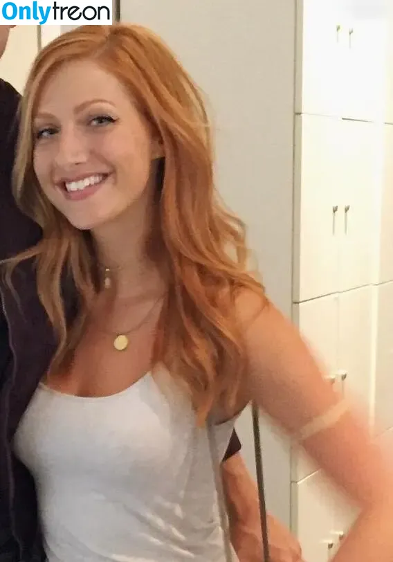 Lara Loft nude photo #0095 (Lara_Loft / laraloft / sarahtoninx9_)