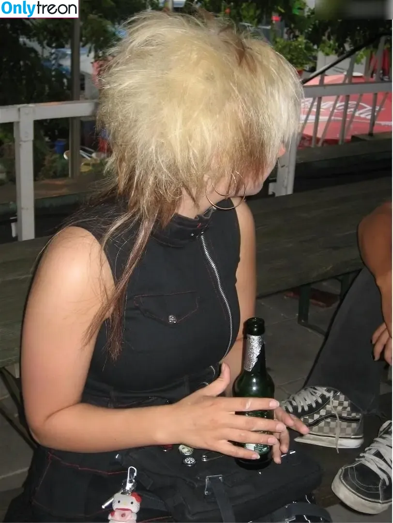 Lara Loft nude photo #0364 (Lara_Loft / laraloft / sarahtoninx9_)