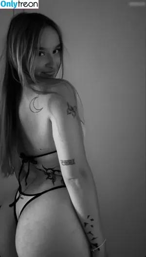 Lara_mde nude photo #0211
