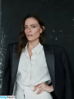 Lara Pulver / larapulver nude photo #0024