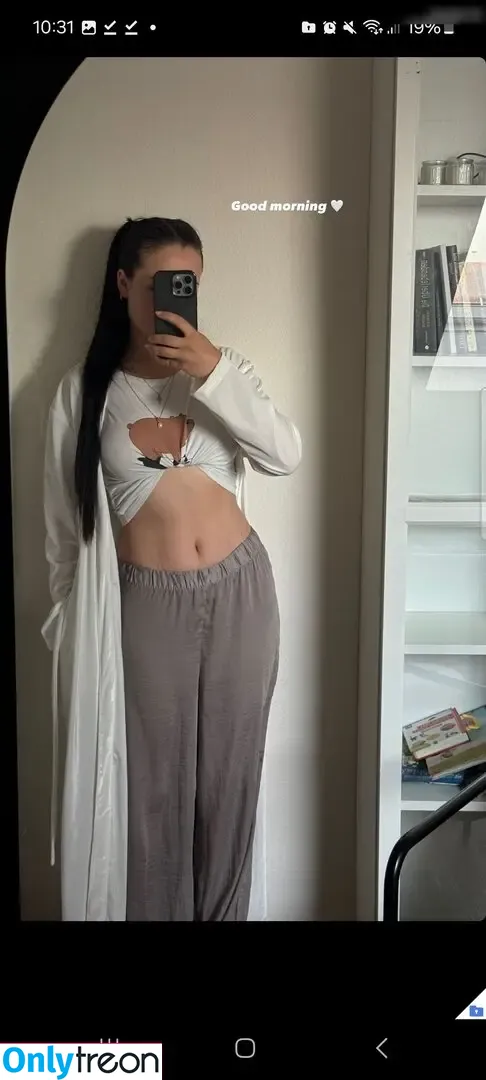 Lara.stxx nude photo #0133 (Lara.stxx)