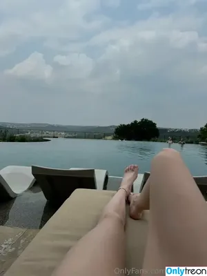 lareinatay / lareina.tay nude photo #0006