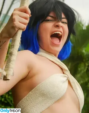 Lari Anjos / DonaLarocas / Larissa Anjos Cosplayer / lari.anjos nude photo #0045