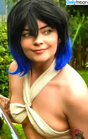 Lari Anjos / DonaLarocas / Larissa Anjos Cosplayer / lari.anjos nude photo #0047