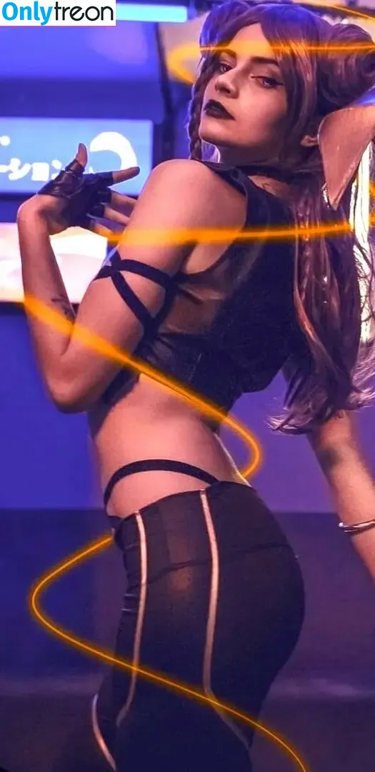 Lari Anjos nude photo #0061 (DonaLarocas / Larissa Anjos Cosplayer / lari.anjos)