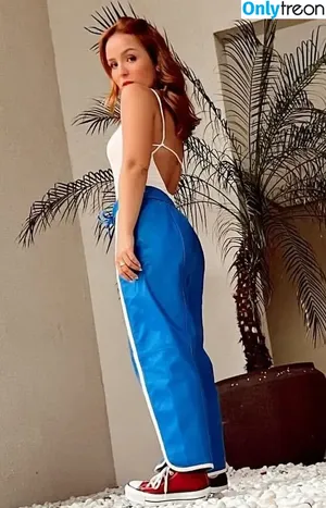 Larissa Manoela / larissamanoela nude photo #0010