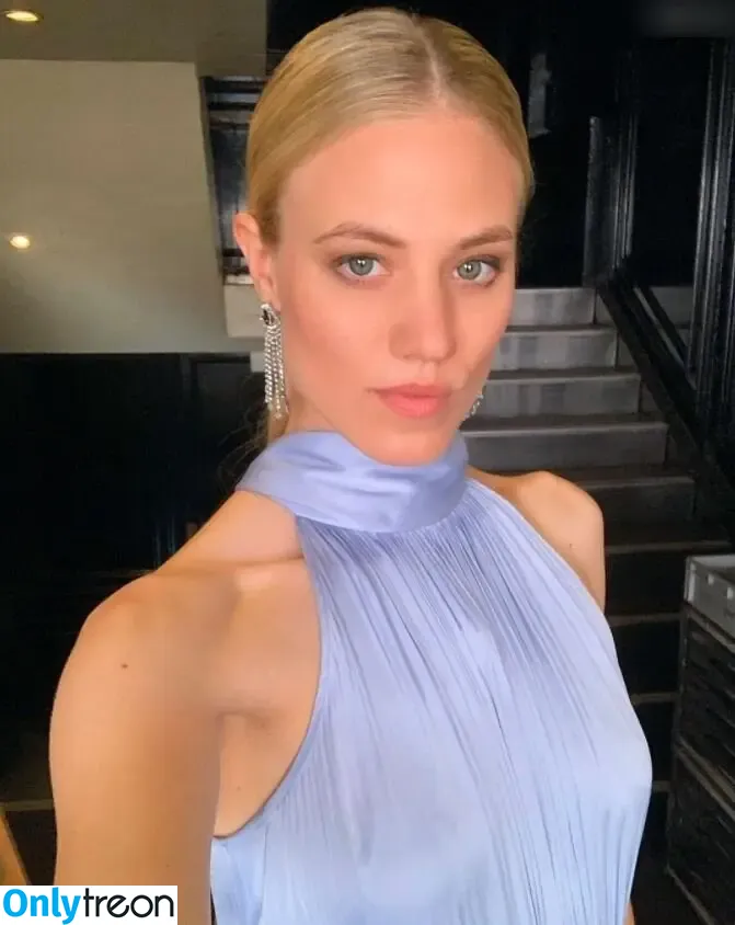 Larissa Marolt nude photo #0156 (larissa_marolt_official)