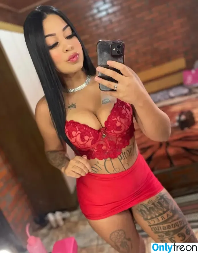 larissa_paiin nude photo #0003 (larissa_paiin)