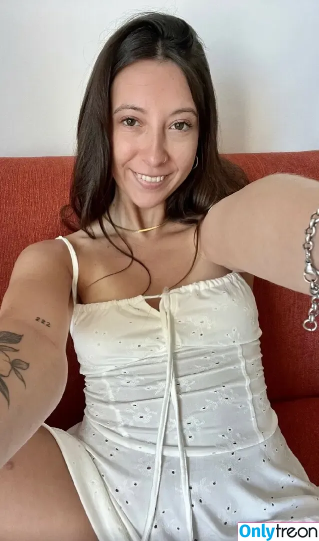 laritaselen nude photo #0003 (Lara / Larita Soph / lara.selenee)