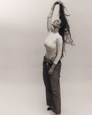 Larsen Thompson / larsenthompson nude photo #0068