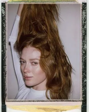 Larsen Thompson / larsenthompson nude photo #0070