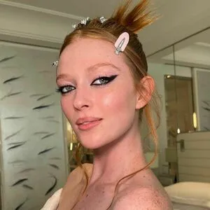 Larsen Thompson / larsenthompson nude photo #0080