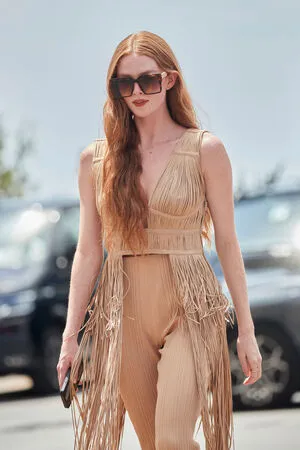 Larsen Thompson / larsenthompson nude photo #0117
