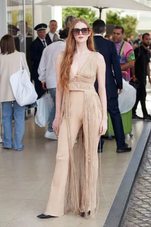 Larsen Thompson / larsenthompson nude photo #0120