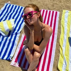 Larsen Thompson / larsenthompson nude photo #0187