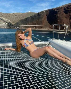 Larsen Thompson / larsenthompson nude photo #0200