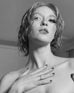 Larsen Thompson / larsenthompson nude photo #0235