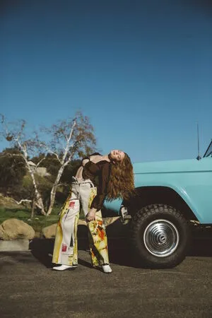 Larsen Thompson / larsenthompson nude photo #0279