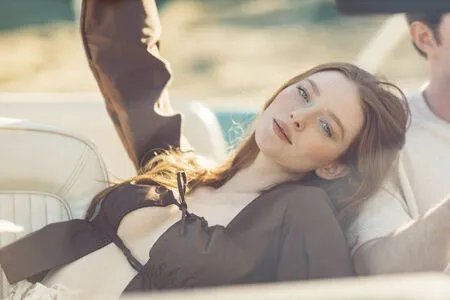 Larsen Thompson / larsenthompson nude photo #0280
