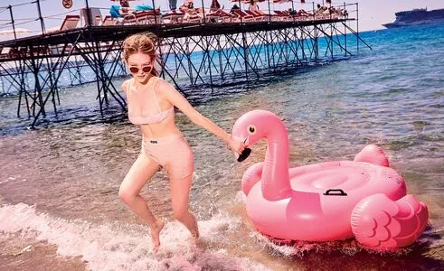 Larsen Thompson / larsenthompson nude photo #0316