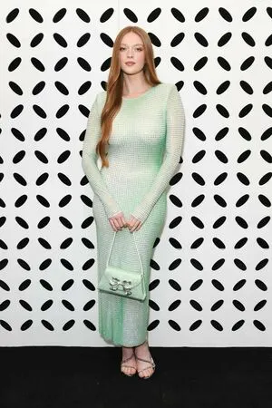 Larsen Thompson / larsenthompson nude photo #0336
