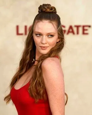 Larsen Thompson / larsenthompson nude photo #0406