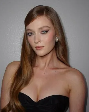 Larsen Thompson / larsenthompson nude photo #0429