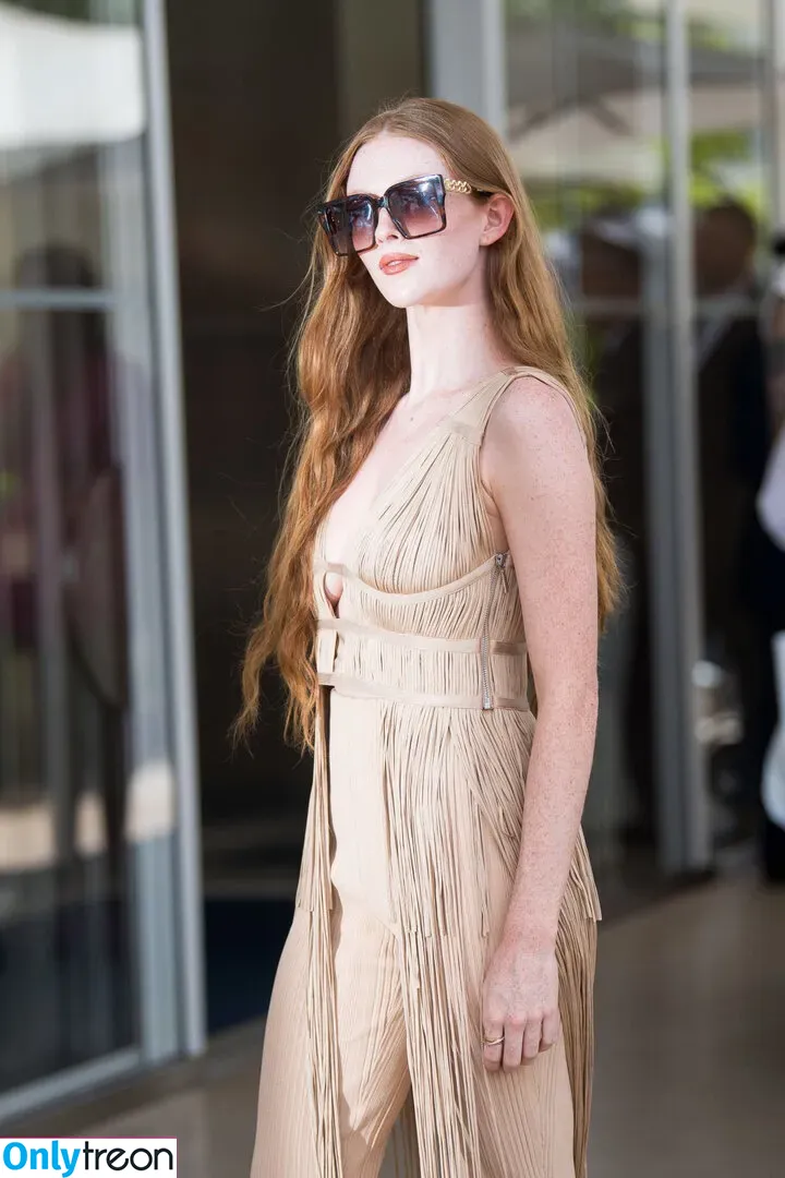 Larsen Thompson nude photo #0098 (larsenthompson)
