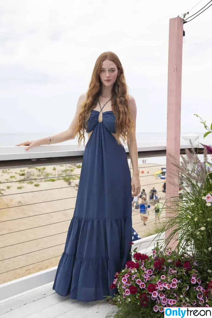 Larsen Thompson nude photo #0229 (larsenthompson)