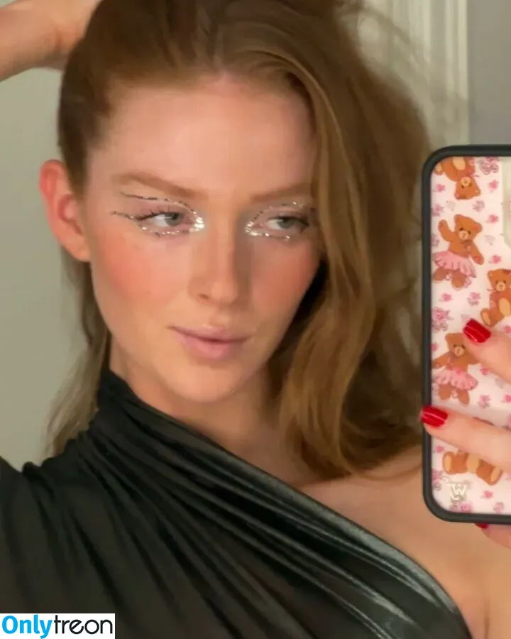 Larsen Thompson nude photo #0236 (larsenthompson)