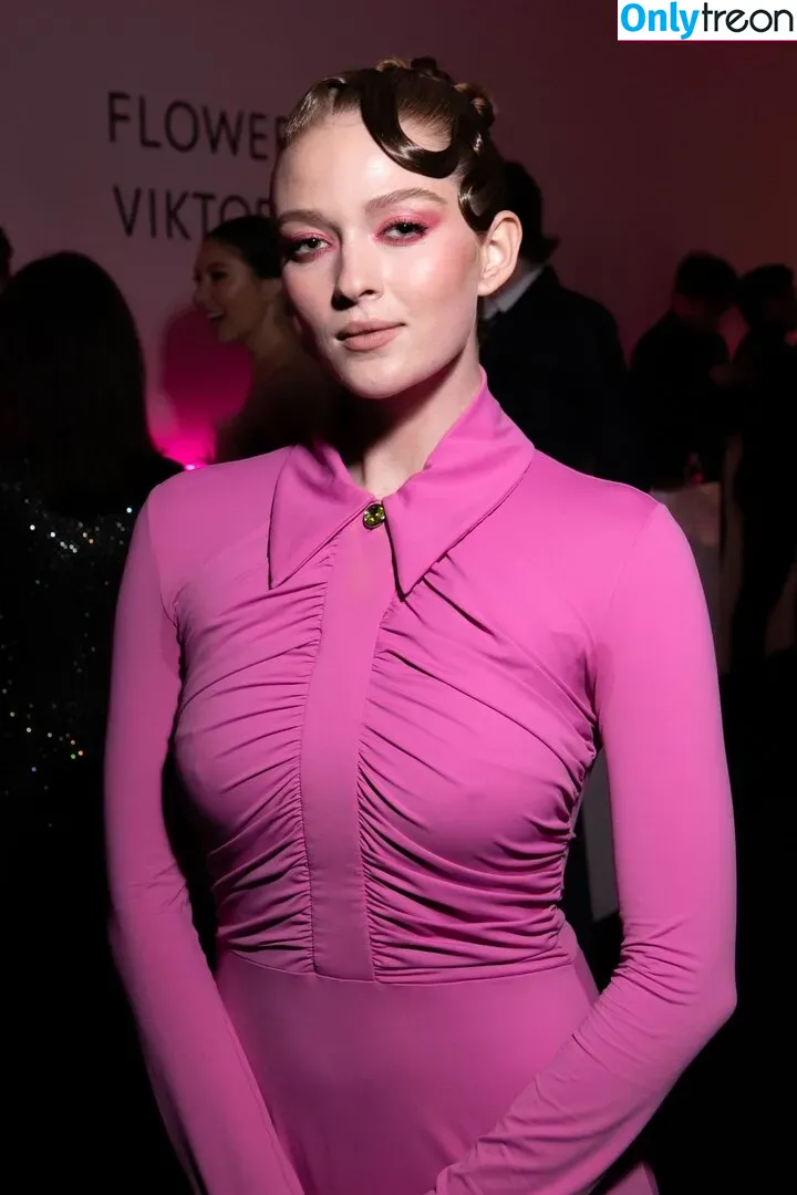 Larsen Thompson nude photo #0259 (larsenthompson)