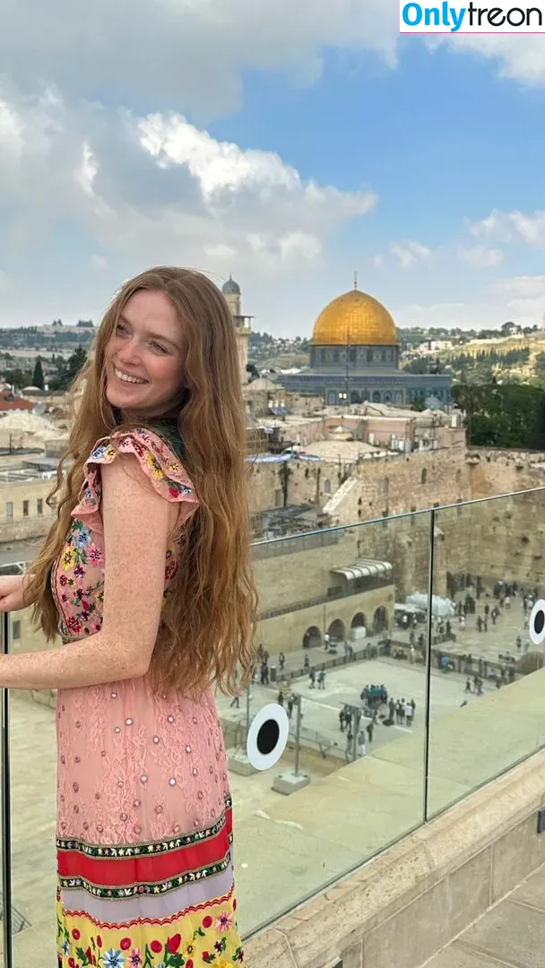 Larsen Thompson nude photo #0302 (larsenthompson)