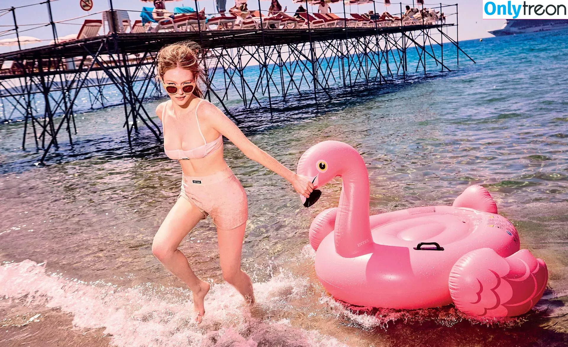 Larsen Thompson nude photo #0316 (larsenthompson)