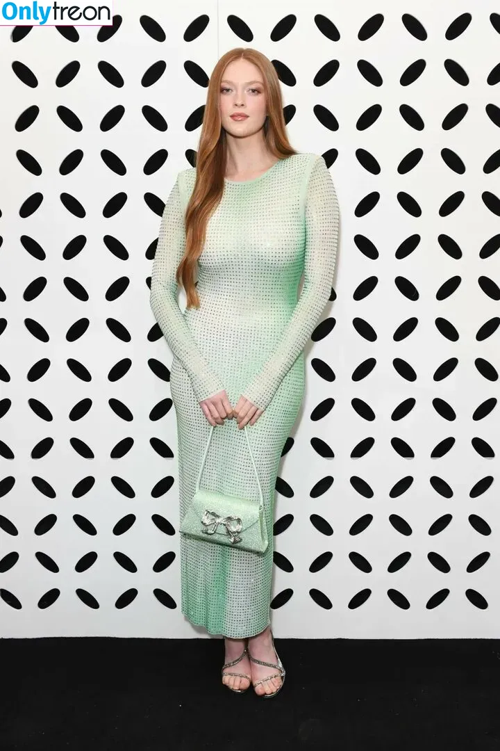 Larsen Thompson nude photo #0336 (larsenthompson)