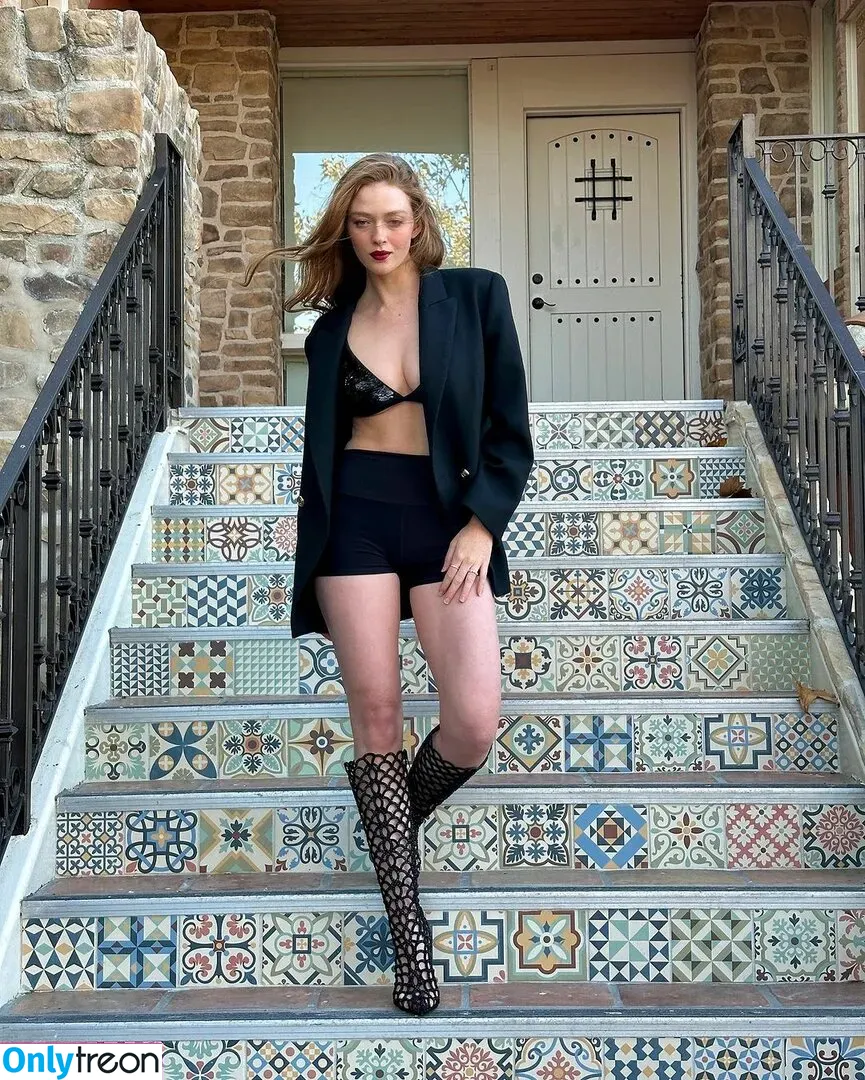 Larsen Thompson nude photo #0439 (larsenthompson)