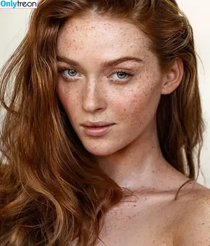 Larsen Thompson / larsenthompson nude photo #1008