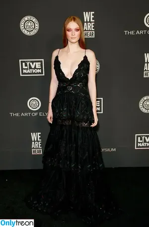 Larsen Thompson / larsenthompson nude photo #1011