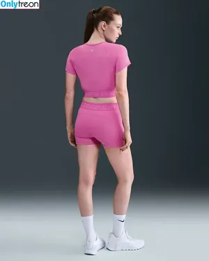 Larsen Thompson / larsenthompson nude photo #1026