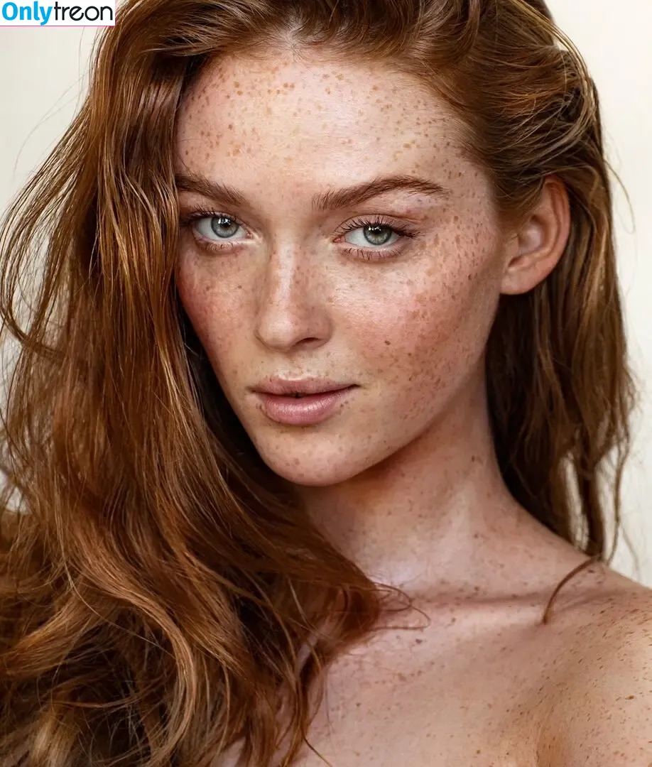 Larsen Thompson nude photo #1008 (larsenthompson)