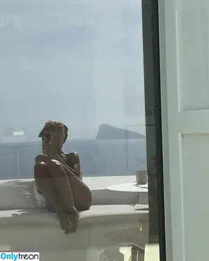 Larypoppins / Lary / larypoppins nude photo #0081
