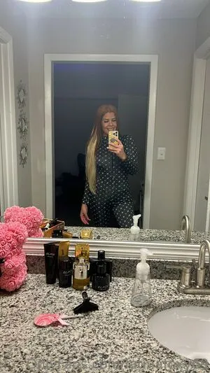 latinafoxy69 / fnaffoxy69 nude photo #0001