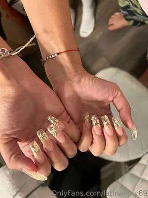 latinafoxy69 / fnaffoxy69 nude photo #0002