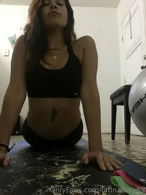 latinafoxy69 / fnaffoxy69 nude photo #0051