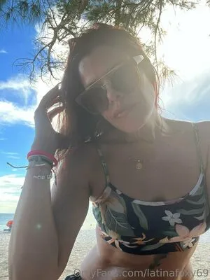 latinafoxy69 / fnaffoxy69 nude photo #0073
