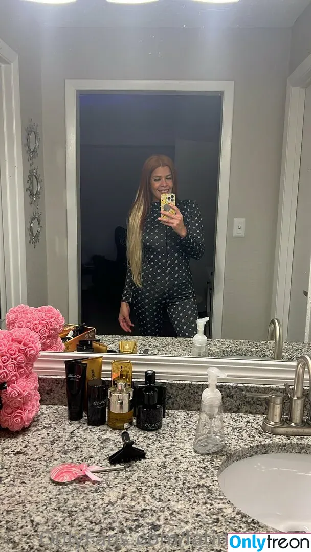 latinafoxy69 nude photo #0001 (fnaffoxy69)